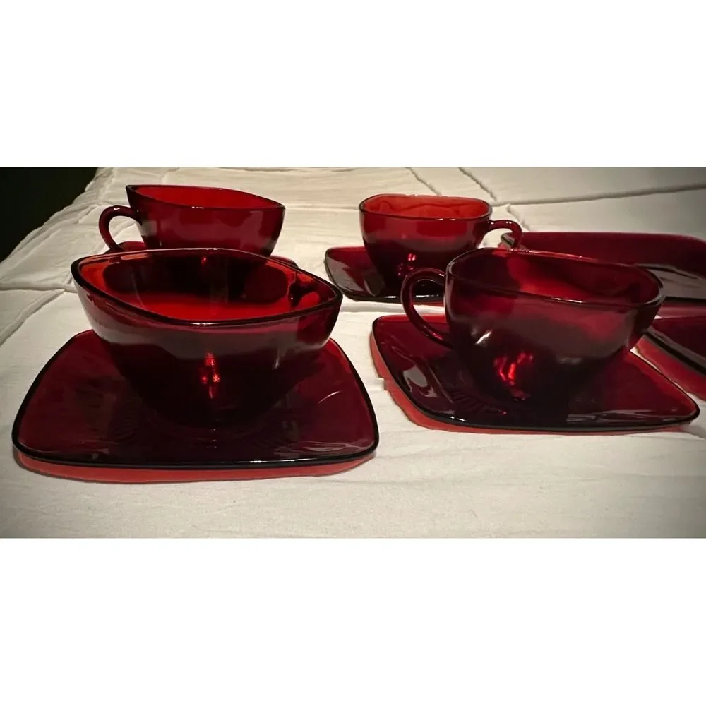 Vintage Anchor Hocking Royal Ruby Charm 4 place Set Square LIKE NEW 50's-60's